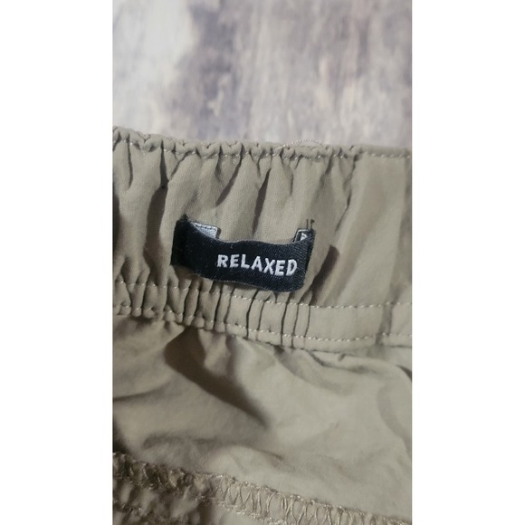 REI Co-Op Mens 38x32 Relaxed Beige Sahara Convertible Cargo Pants Ankle Zip - Picture 4 of 14